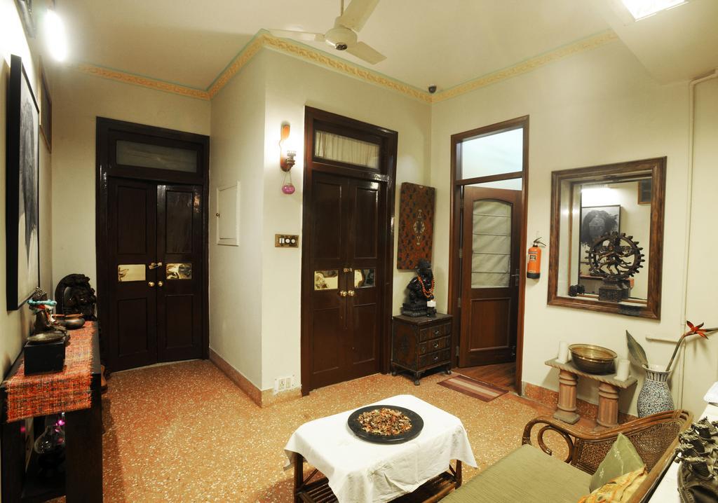 Master Bed And Breakfast Нью-Дели Экстерьер фото