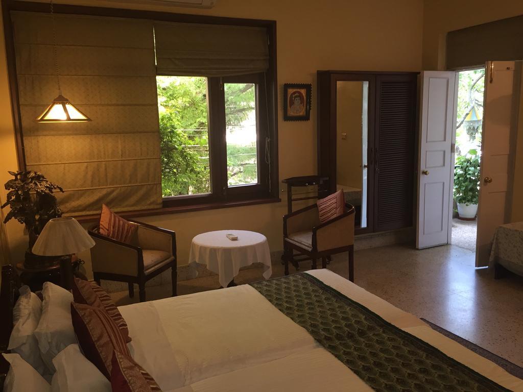 Master Bed And Breakfast Нью-Дели Номер фото