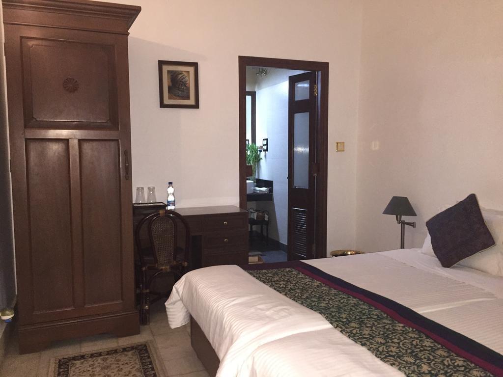 Master Bed And Breakfast Нью-Дели Номер фото