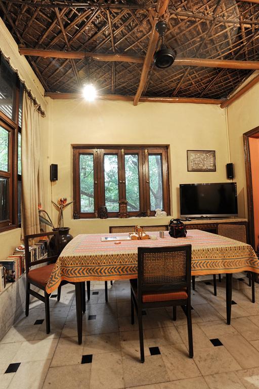 Master Bed And Breakfast Нью-Дели Экстерьер фото