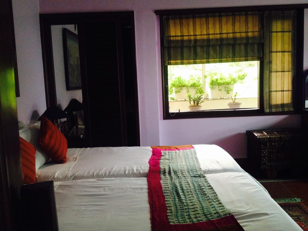 Master Bed And Breakfast Нью-Дели Номер фото